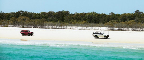 East Coast 4WD hire - Rainbow Beach 4WD Drive